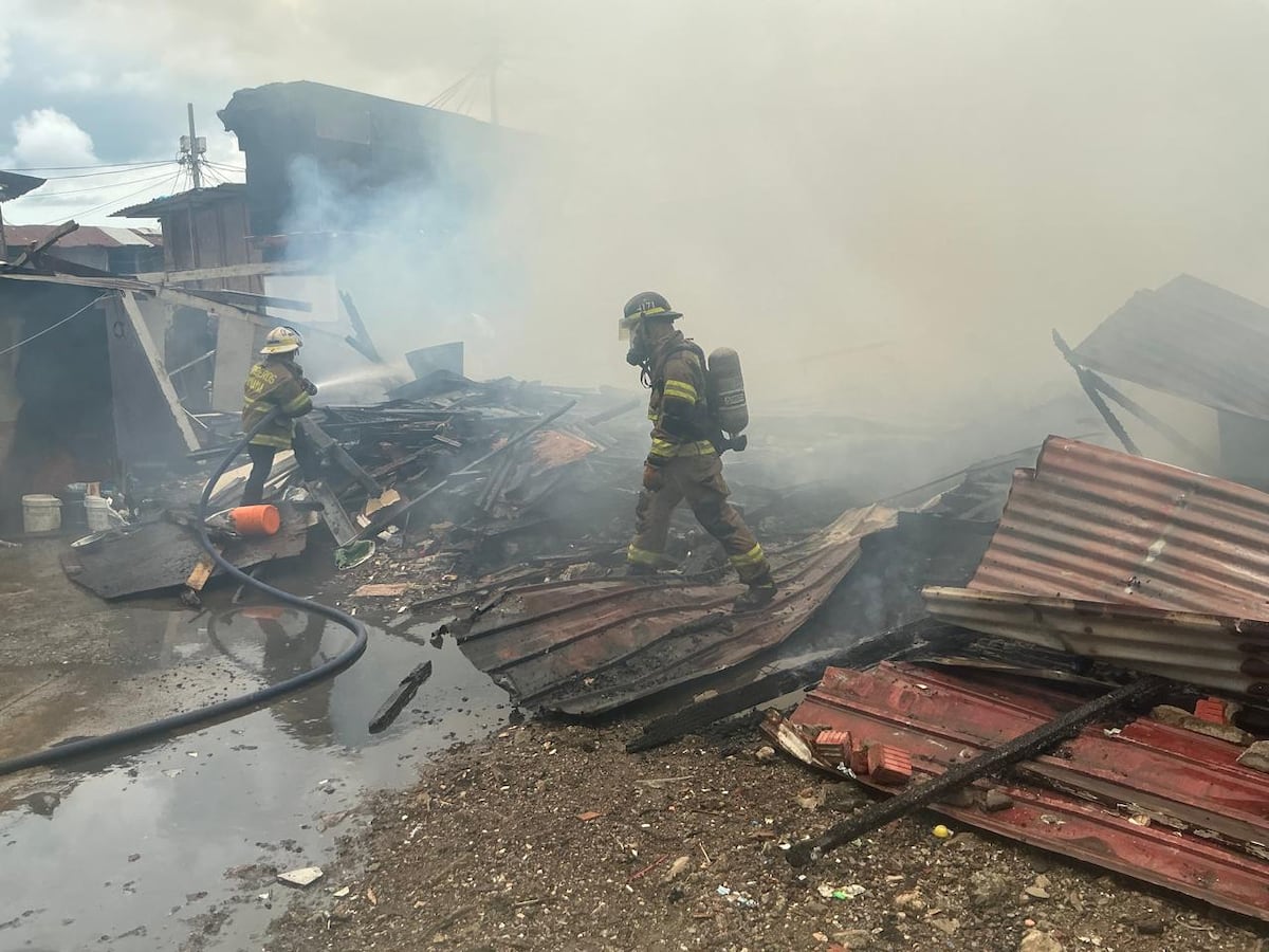 Incendio golpea barraca en Curundú