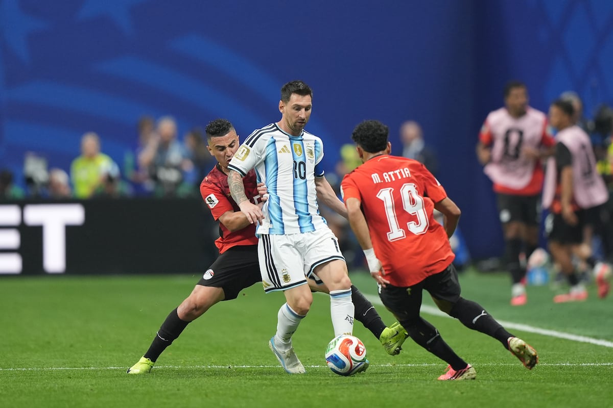 Argentina sobrevive al susto y avanza