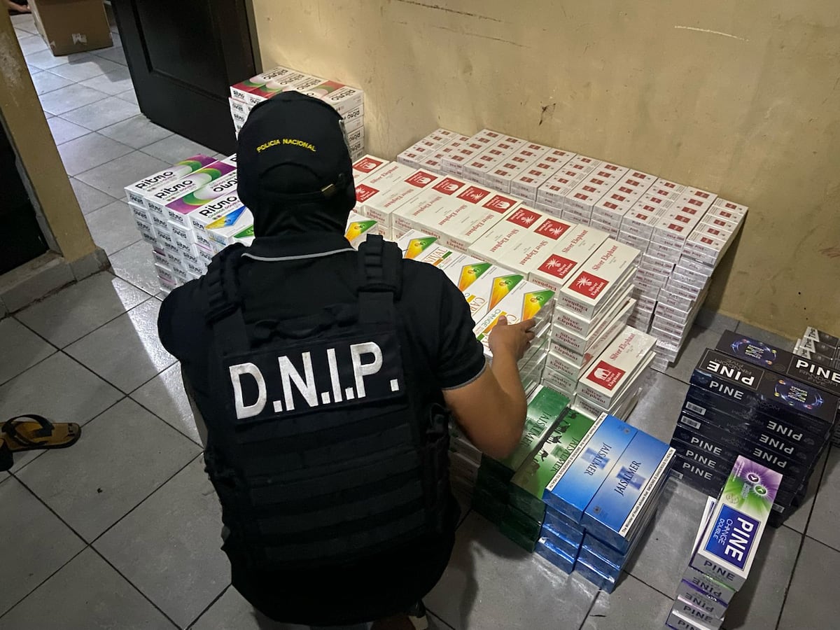 Un barracón de blancos; Decomisan más de 10 mil cajetillas de cigarrillos de contrabando en Divisa