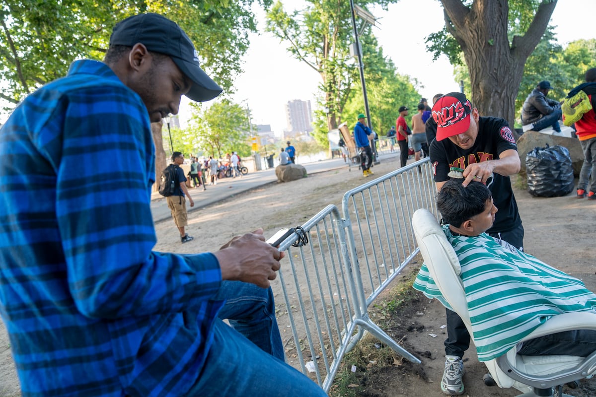 El fin del ‘parole humanitario’: ¿qué pasará con más de medio millón de migrantes?