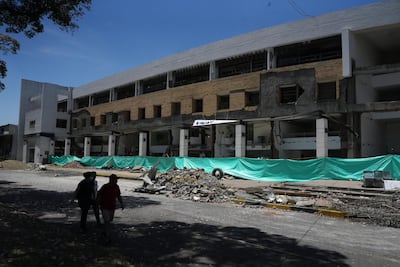 Cali vuelve a levantarse diez días después del terremoto