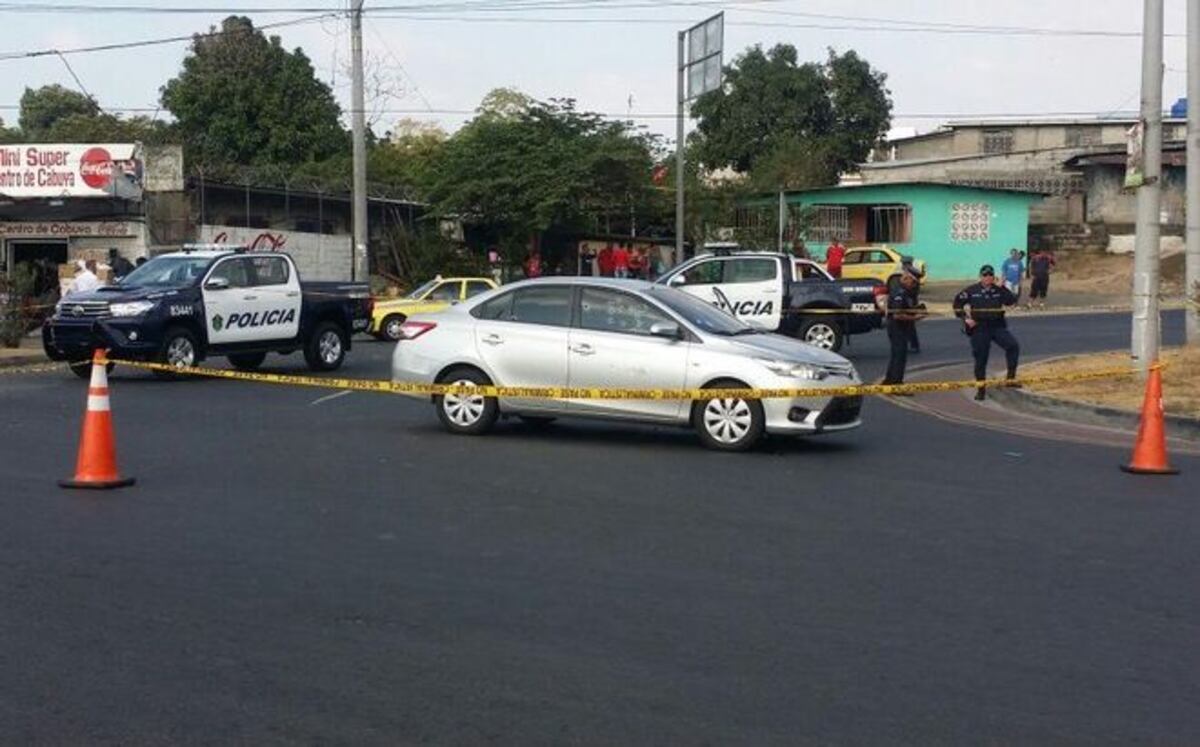 Asesinan a sargento de la Policía y una mujer en Cabuya