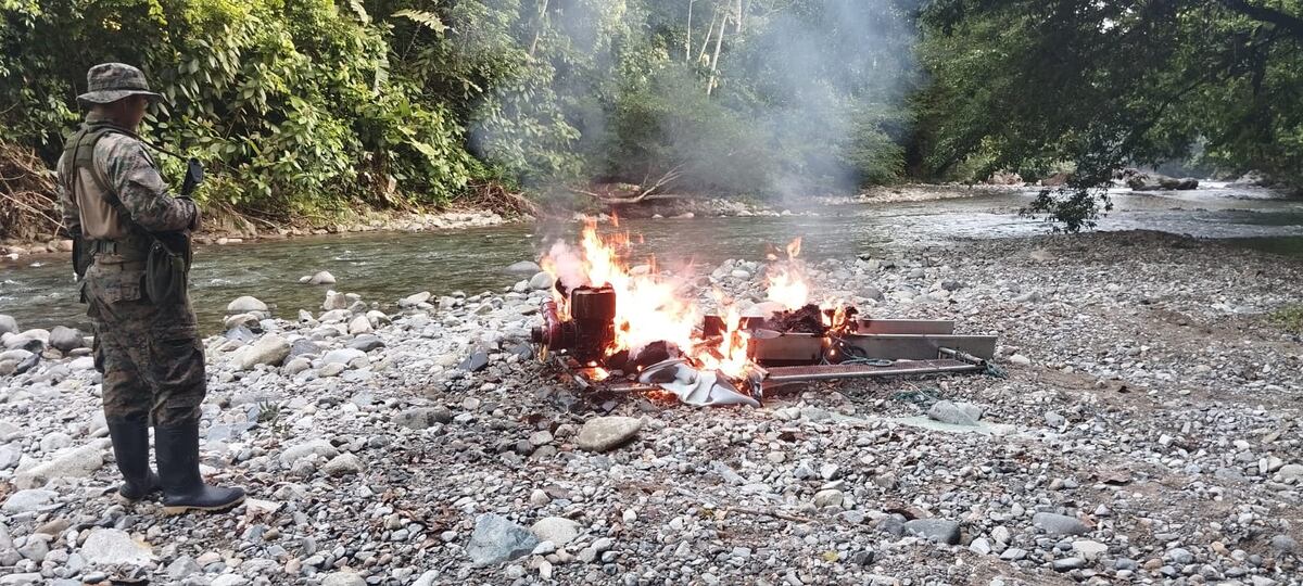 Ocho colombianos son capturados 