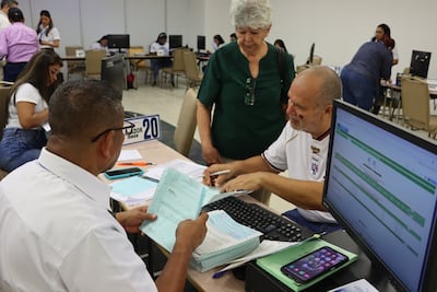 ¡Atención, jubilados! Tras protesta por el CEPANIM, el MEF revela nuevas fechas para retirar certificados