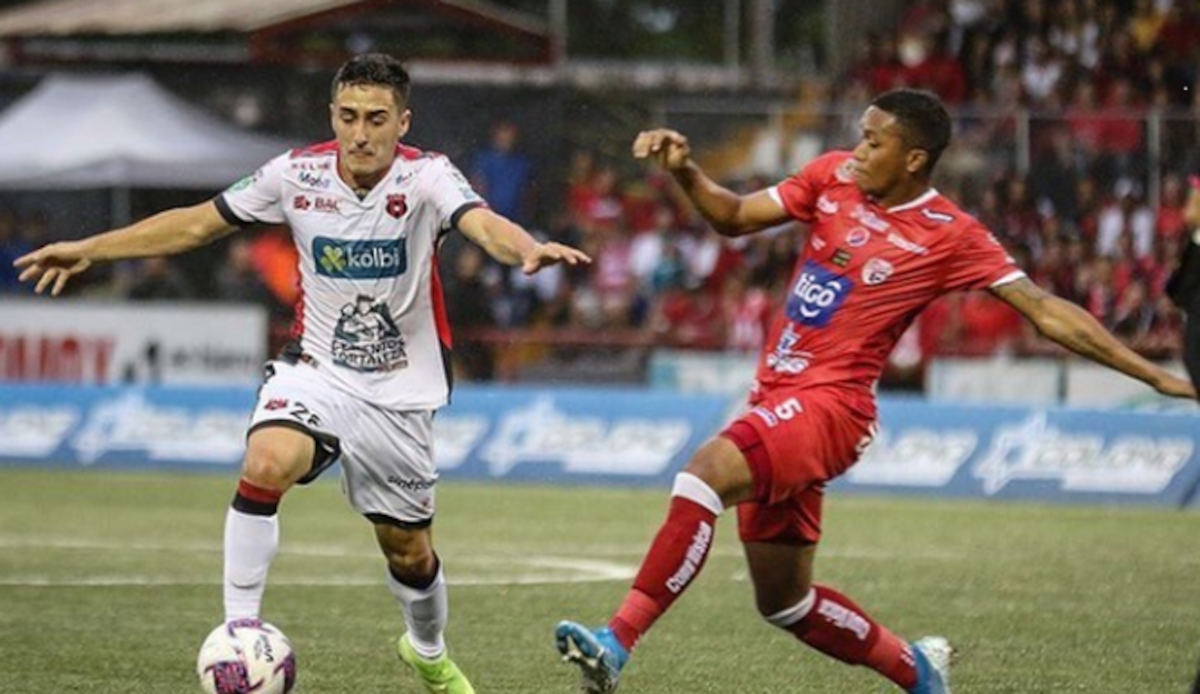 Griffith se luce en Costa Rica; Jorman y Santos dejan puntos en el camino