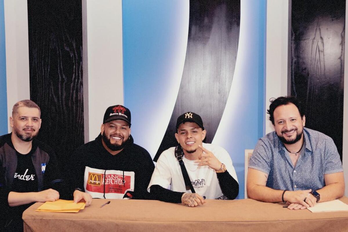 Exclusiva.  Warner Music firma al cantante panameño El Tachi