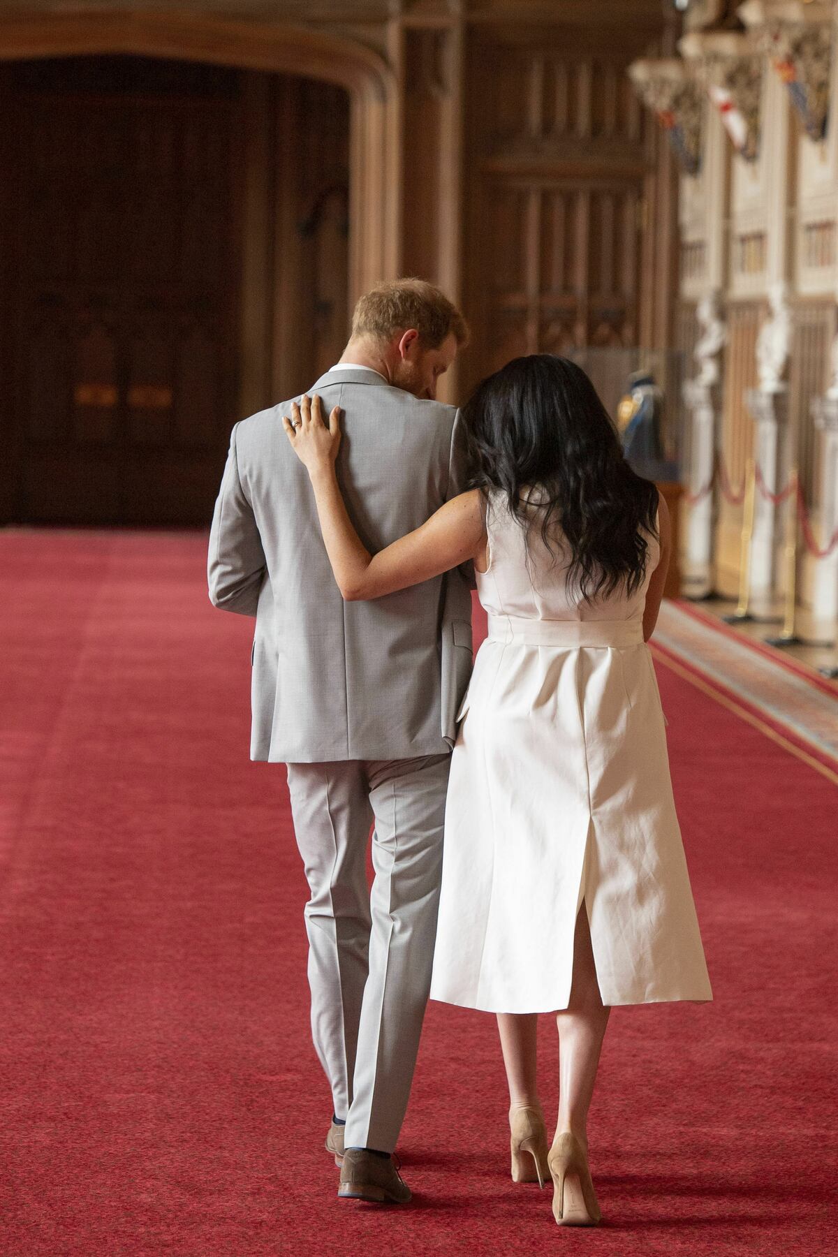 ¡Una de las imágenes más esperadas!  El príncipe Harry y Meghan presentan a su primer hijo 