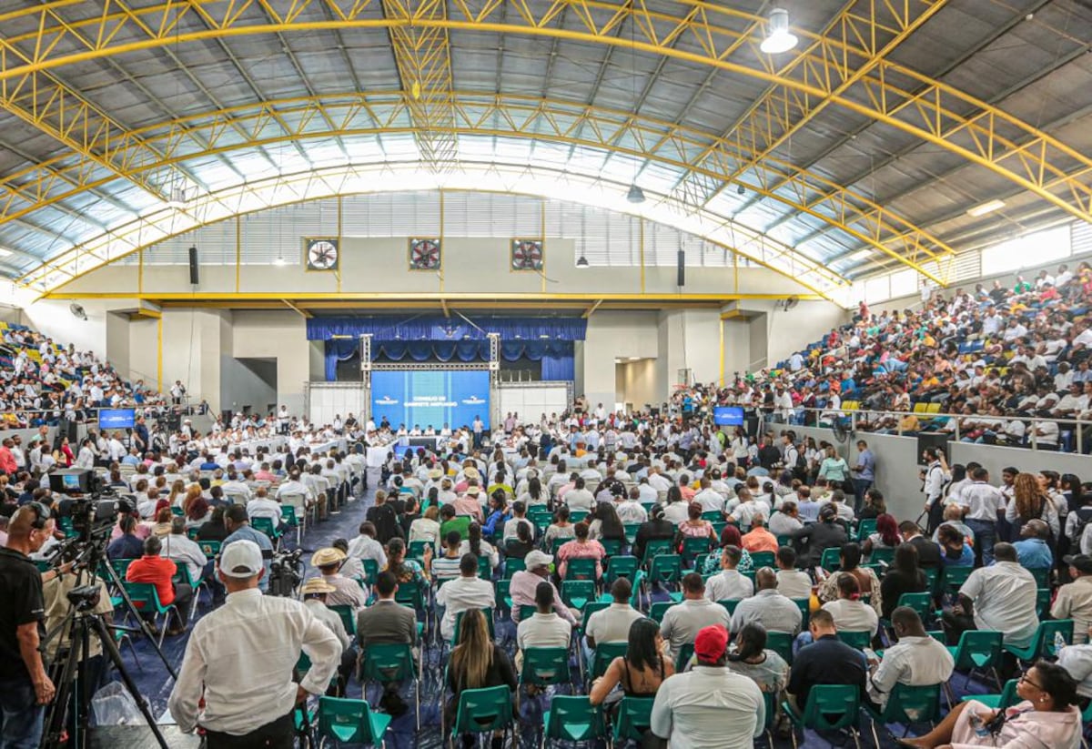 Se formó. La situación de Colón desata polémica entre el presidente Cortizo y Varela 