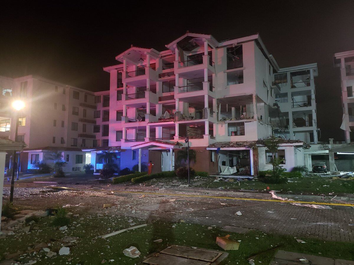 Violenta explosión sacude edificio en Costa Sur. Video