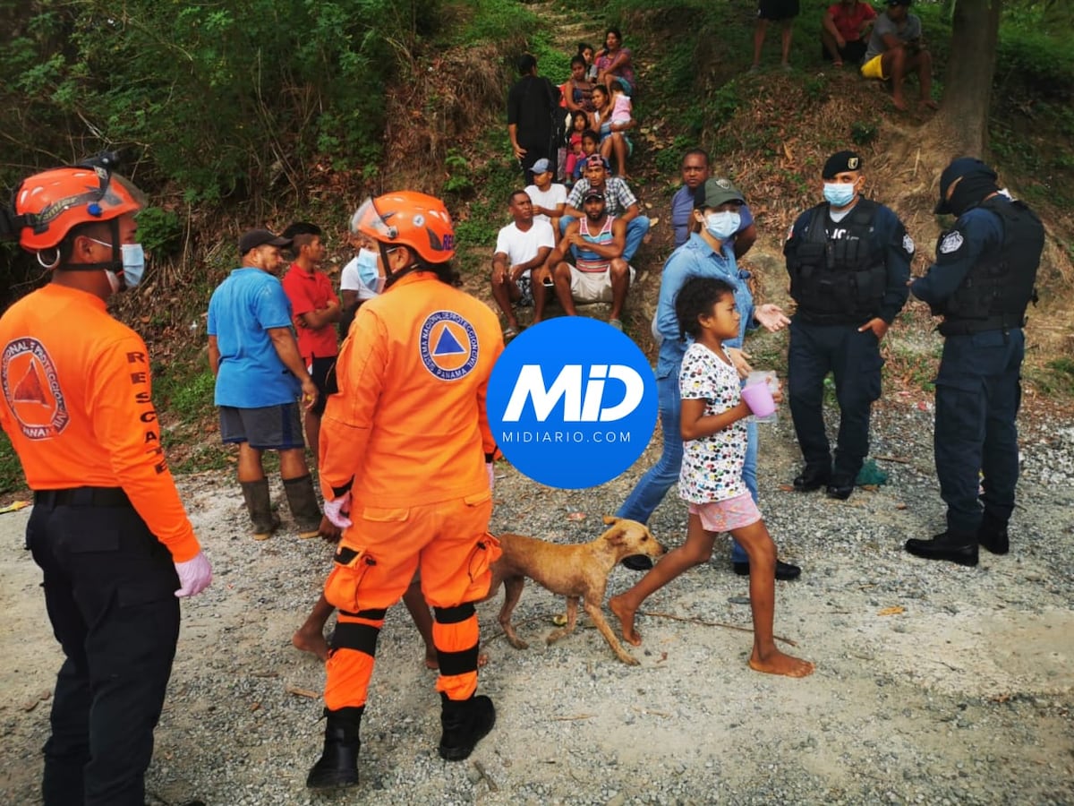 Un bebé y su abuela quedaron sepultados. Fueron las víctimas del derrumbe por Corredor de los Pobres. Videos