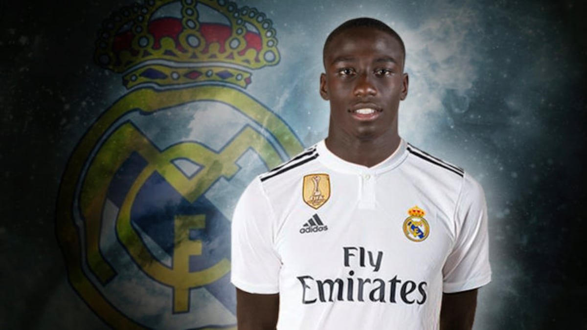 Francés Mendy también llega a la galaxia blanca