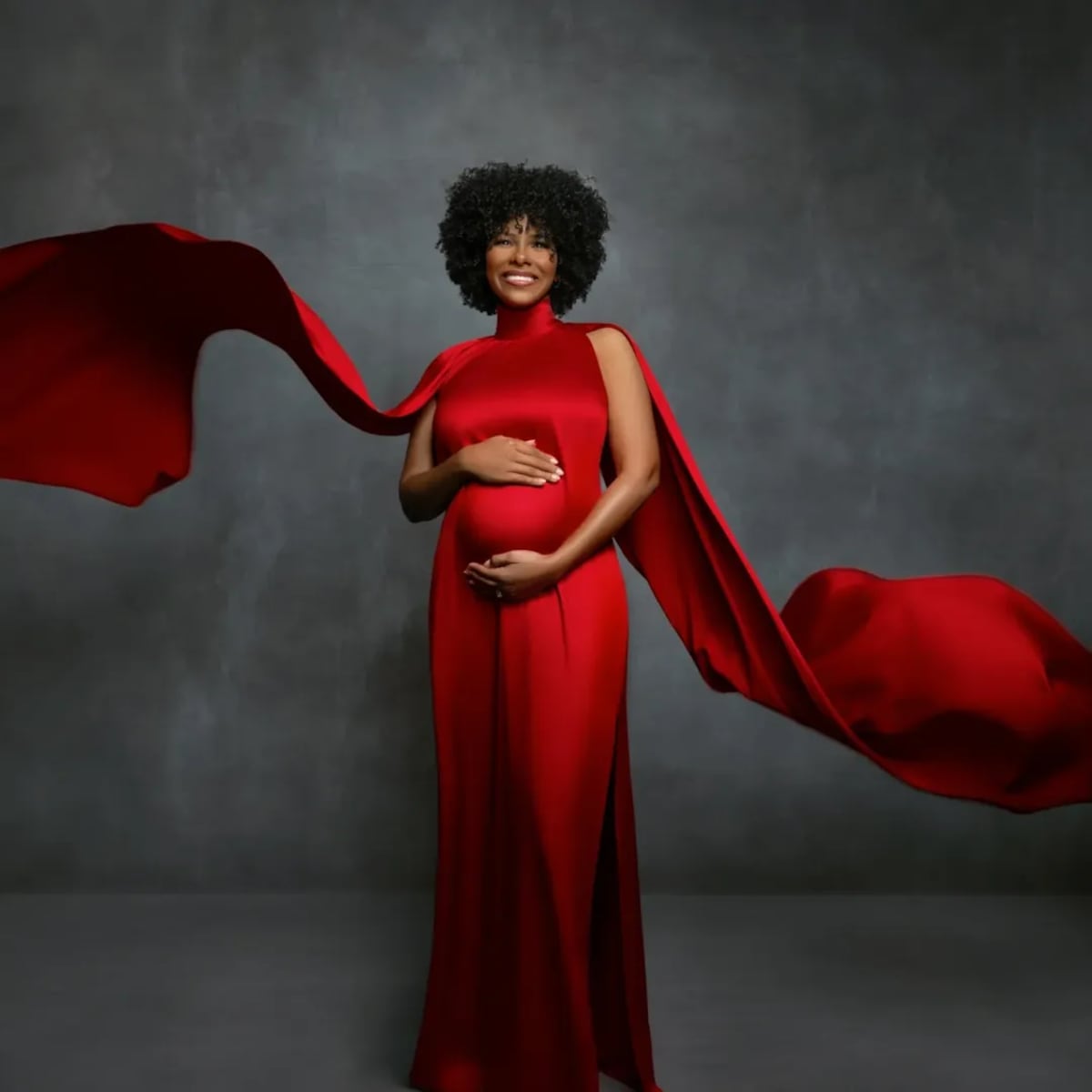 Un pequeño corazón llega a la vida de Walkiria Chandler: espera a su primer bebé