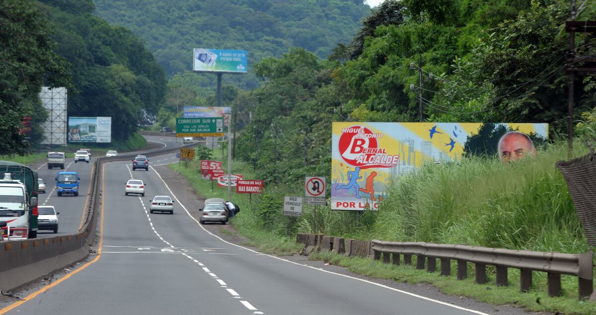 Cierre parcial este viernes en la vía Panamericana por trabajos de voladura en Loma Cová