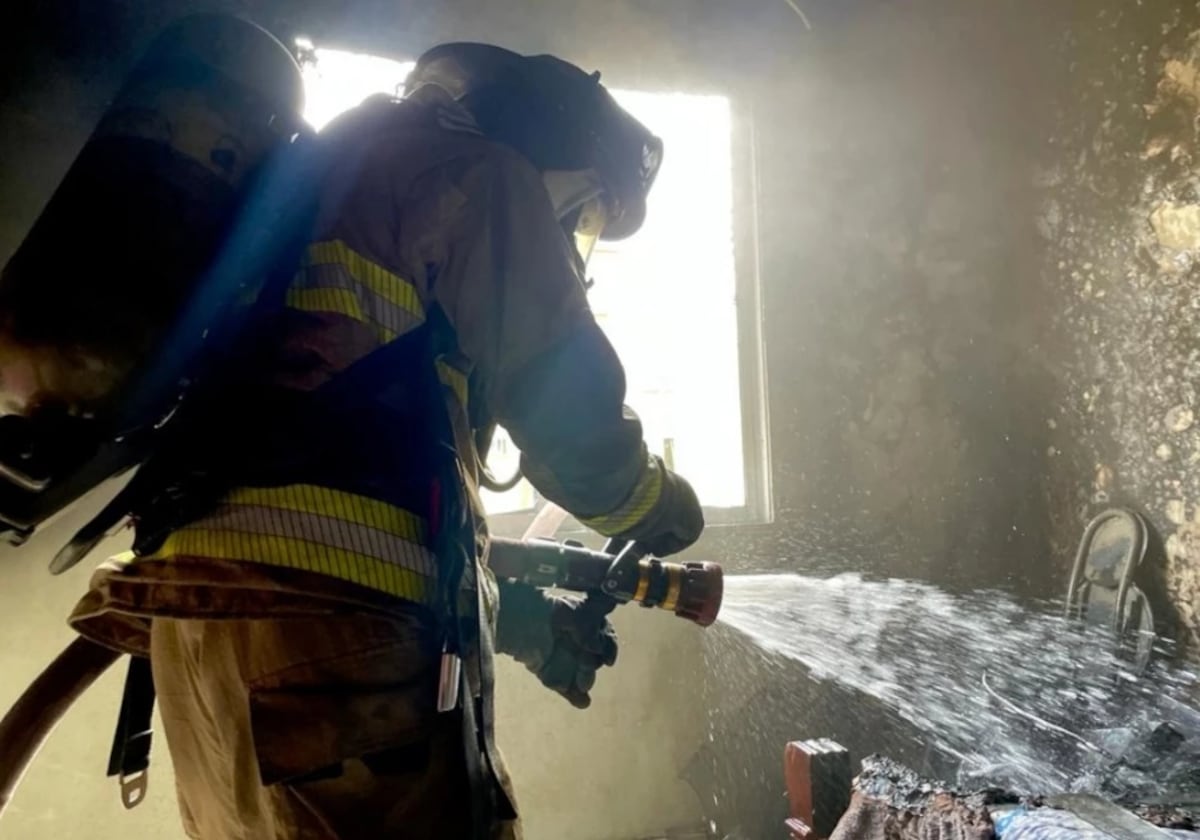 Misteriosa muerte en Bogotá: encuentran sin vida a un panameño tras incendio en apartaestudio