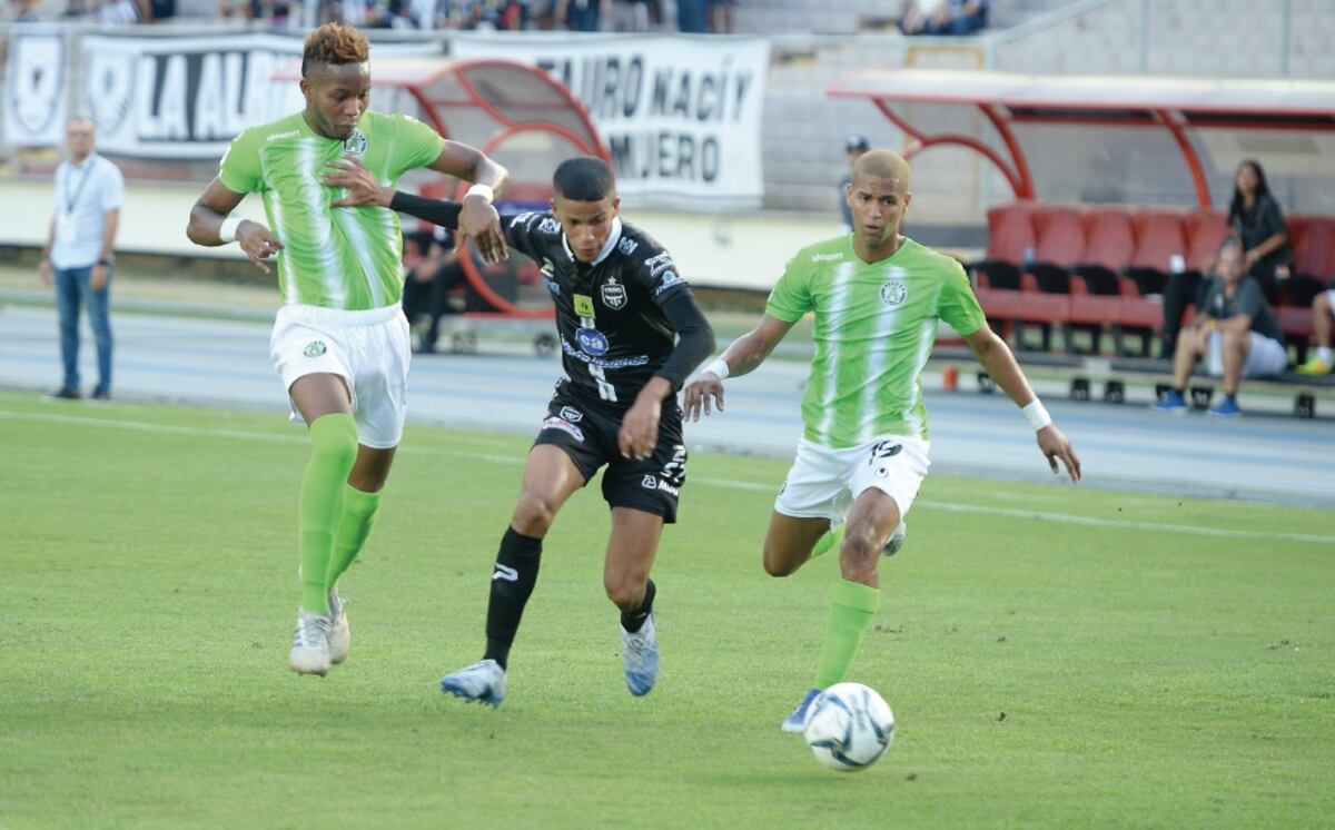 Se avecinan mejores tiempos para el fútbol y el deporte panameño en general