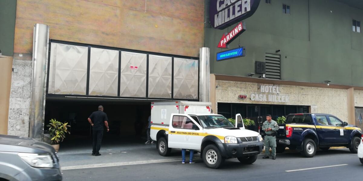 Hombre hallado muerto en un hotel dejó una carta escrita a mano 