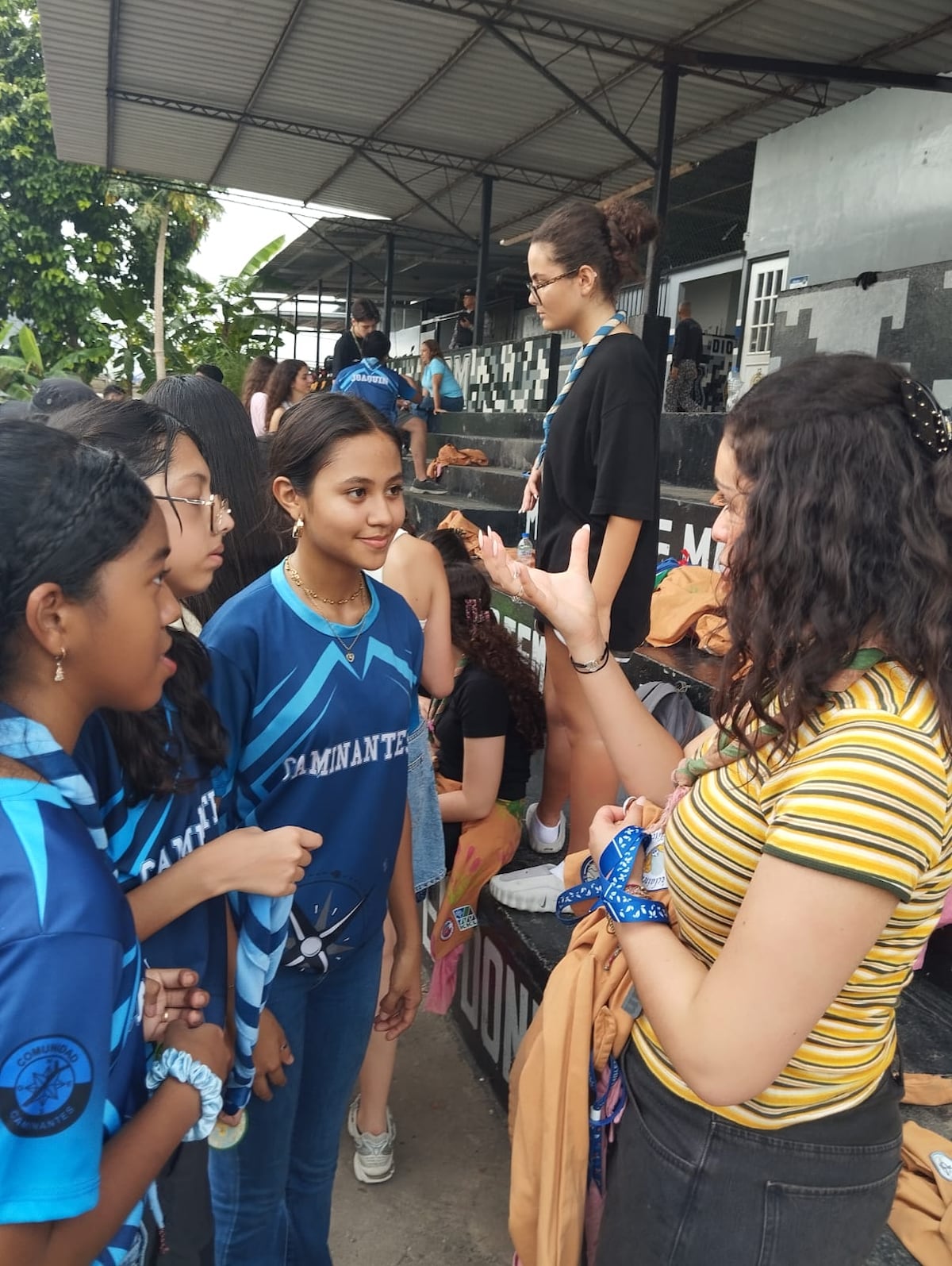 Jóvenes Guías y Scouts Judíos de Francia fortalecen lazos de amistad y servicio durante visita a Panamá