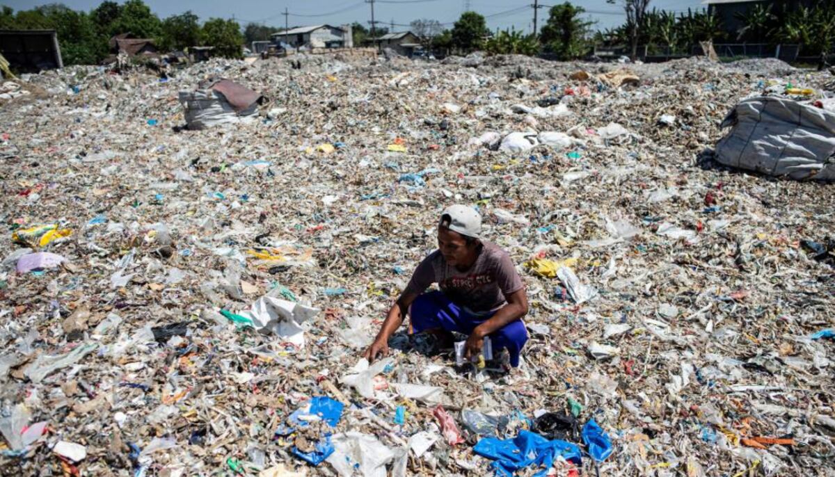 Bangun, el ‘pueblo de plástico’ de Indonesia