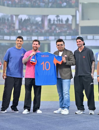 GOAT Tour final: Messi lanza balones y promete volver a India tras caos Calcuta