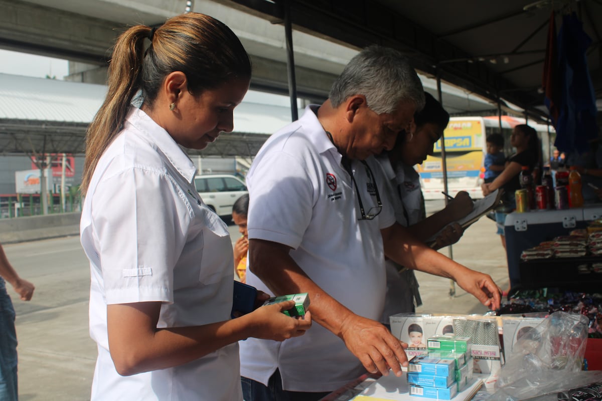 Con roedores y cucarachas, cierran restaurante por insalubre tras operativo sorpresa. Te diremos dónde