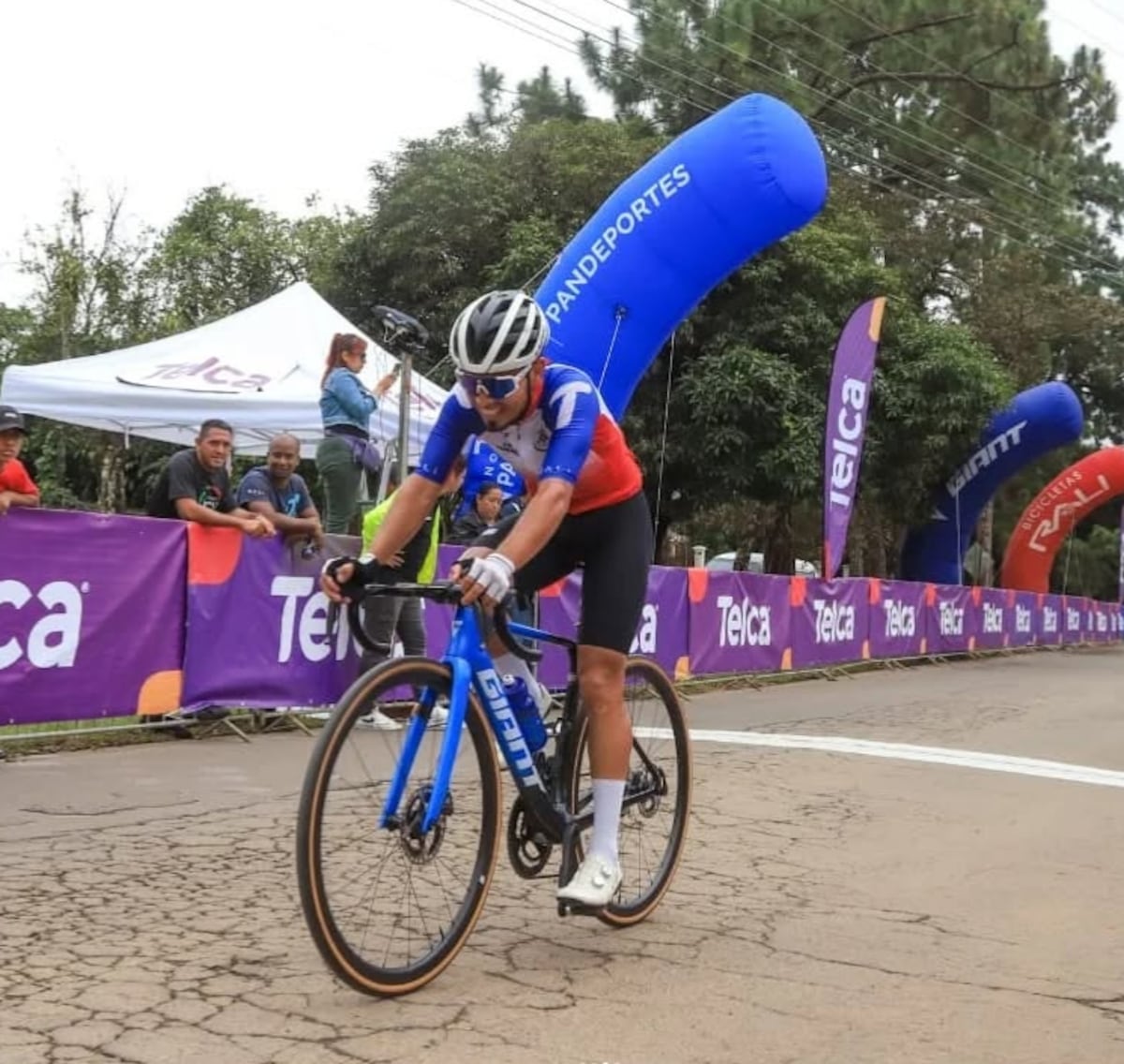 ¡Cambio de mando! Bolívar Espinosa domina la general en Chiriquí