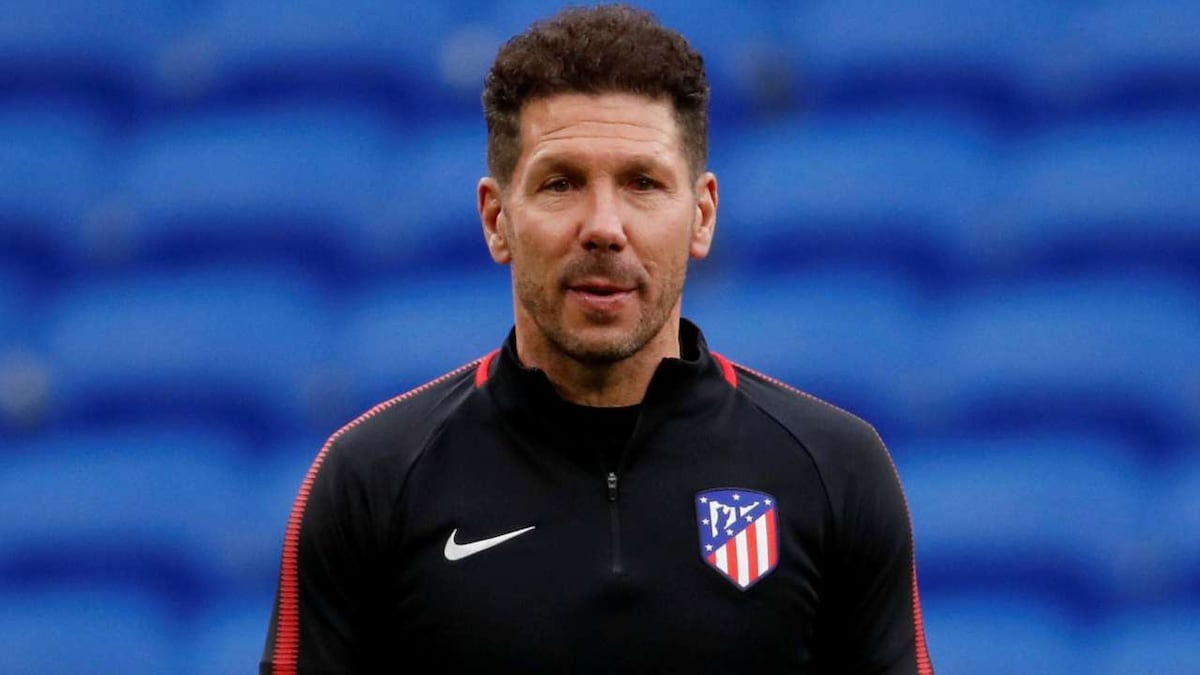 Simeone está feliz en el banquillo del Atlético de Madrid