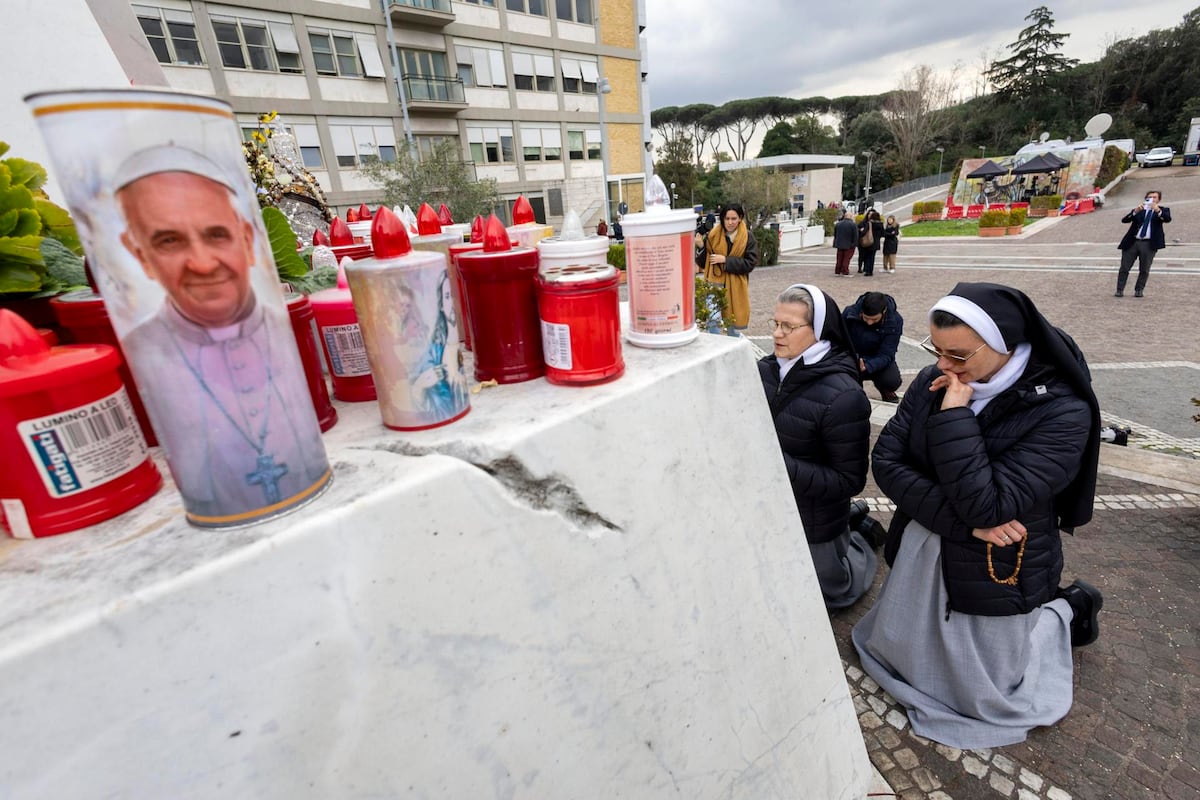 Papa Francisco sufre crisis asmática