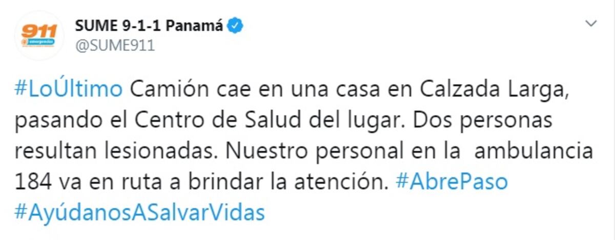 Camión articulado choca contra una casa. Hay heridos