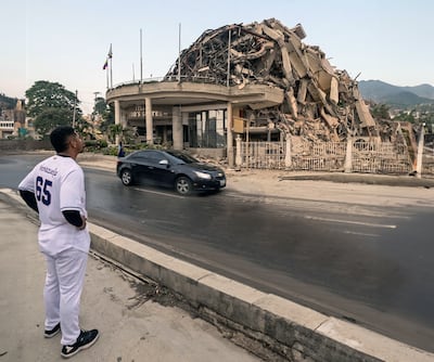 Terremoto en Venezuela golpea duro al béisbol y al fútbol