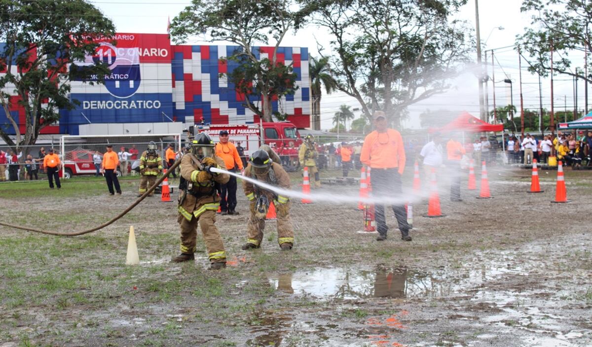 Un fin de semana cargado de acción, dinamismo y destreza bomberil