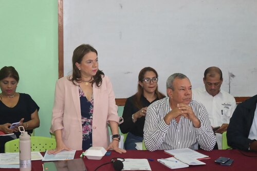 Tras dialogar con la ministra, docentes de la ‘Normal’ reinician clases hoy jueves