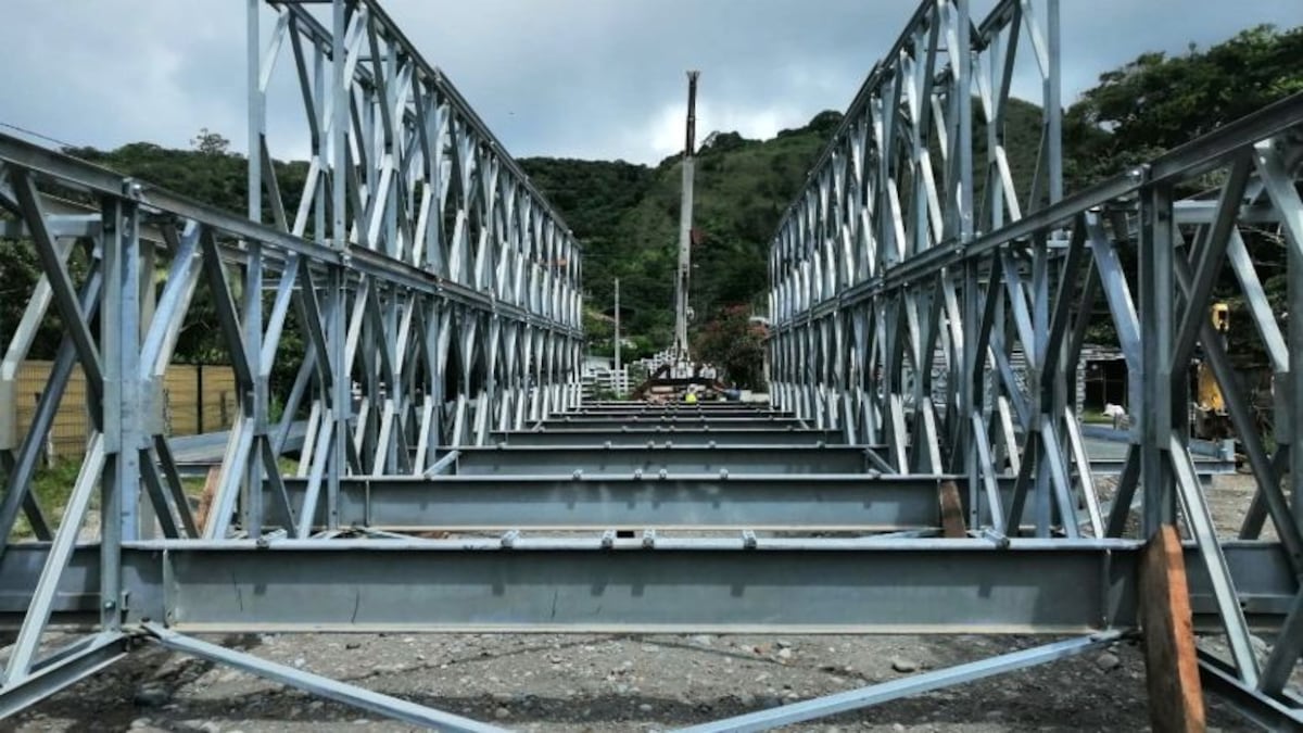 Avanza construcción del puente sobre el Río Caldera en Boquete, Chiriquí