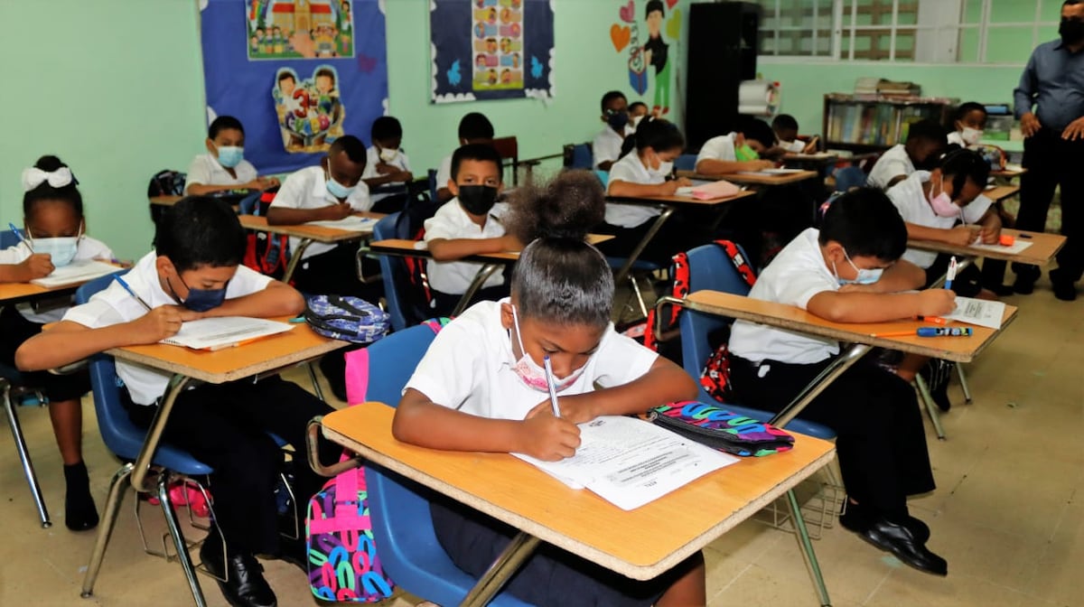 Meduca aplica pruebas a estudiantes de primero y cuarto grado de lectoescritura