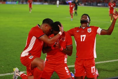 Panamá se despide con una victoria sobre a República Dominicana Sumario: El equipo dirigido por Thomas Christiansen venció 4-2 al onceno dominicano, en el estadio Rommel Fernández