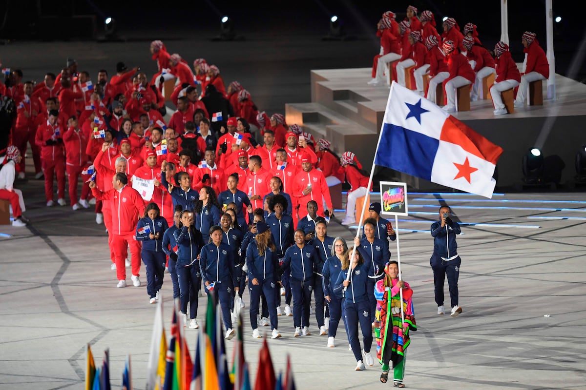 Panamá luce su bandera en inauguración de los Panamericanos 