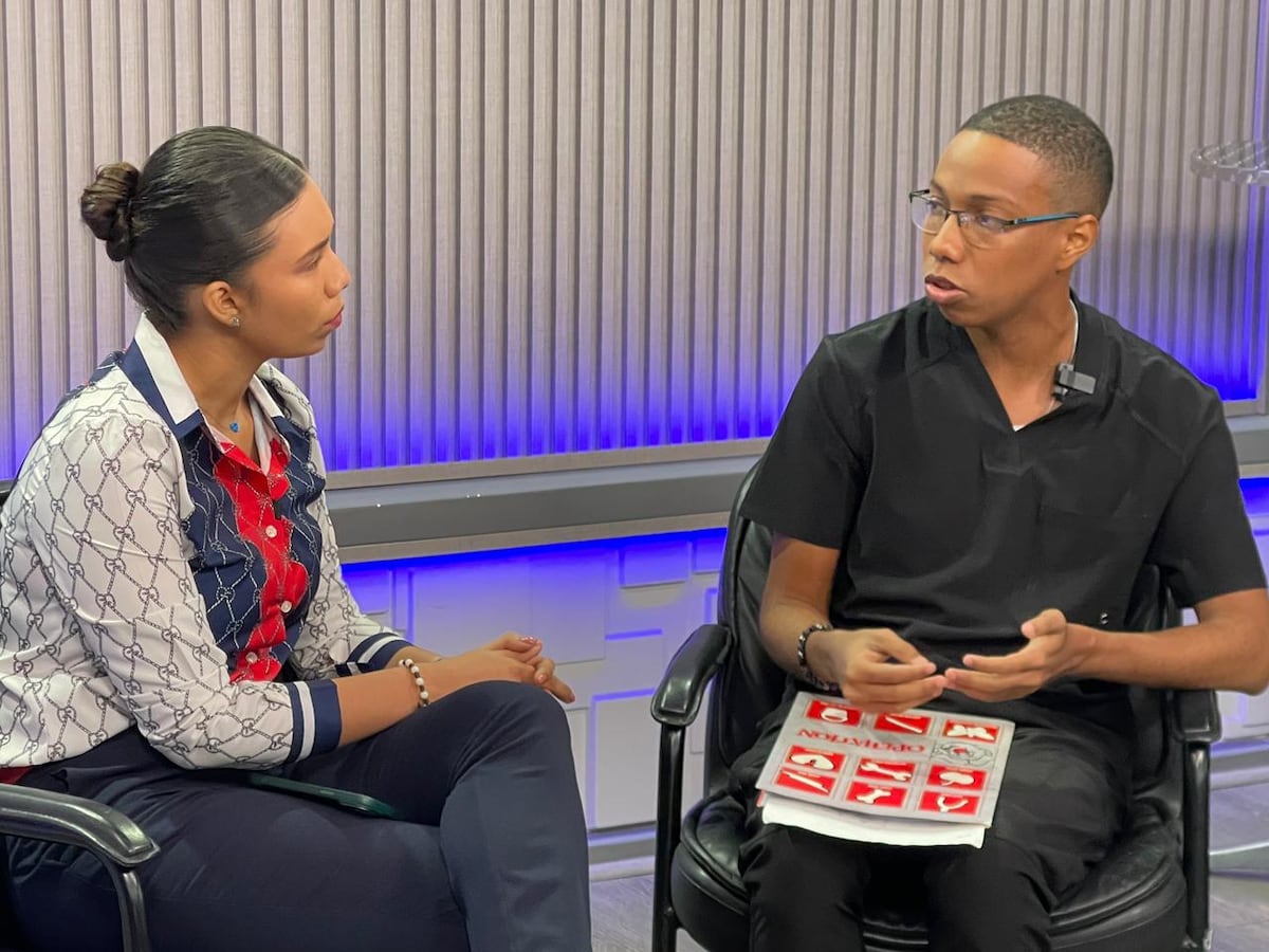 ¡Seis años de esfuerzo en peligro! Estudiante de medicina denuncia los pagos atrasados del IFARHU