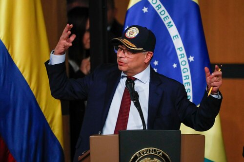 El presidente colombiano Gustavo Petro visitará Bocas del Toro para recuperar cuerpos de revolucionarios 