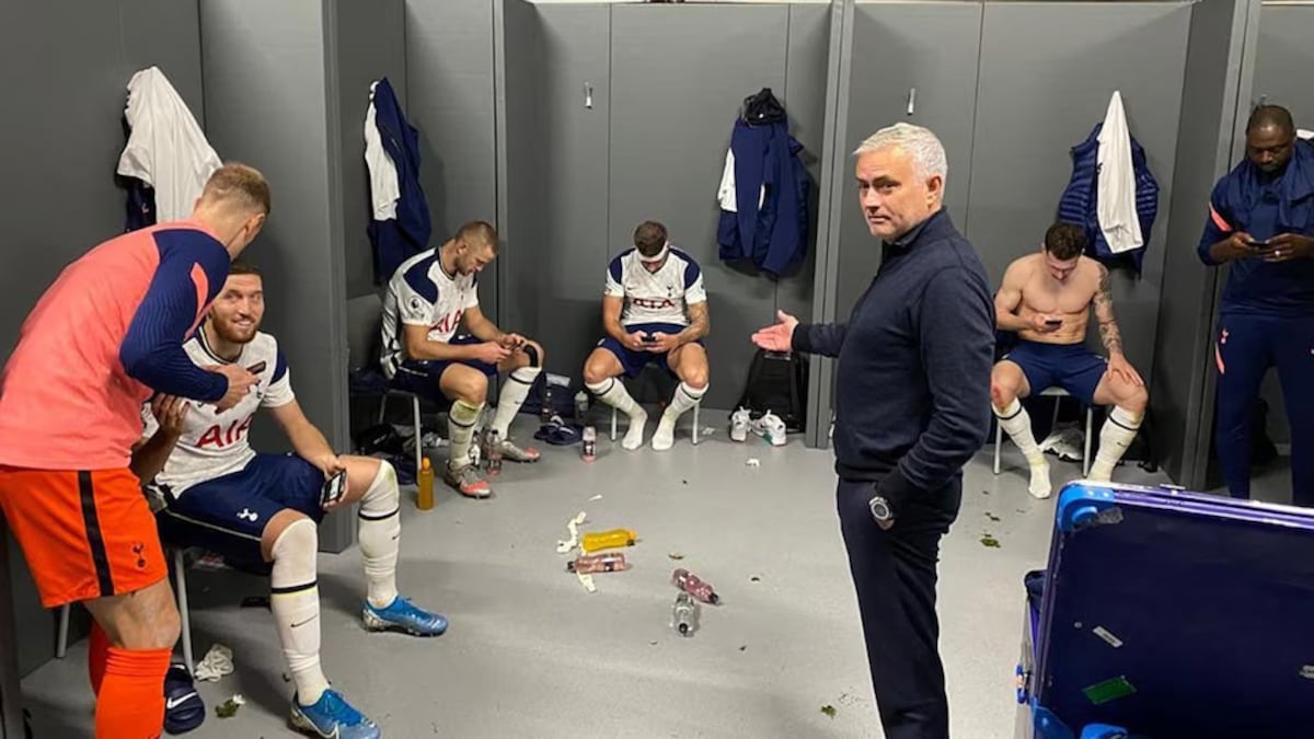 ¡DTs alzan la voz! Celulares fragmentan vestuarios: ‘Cada jugador en su mundo’