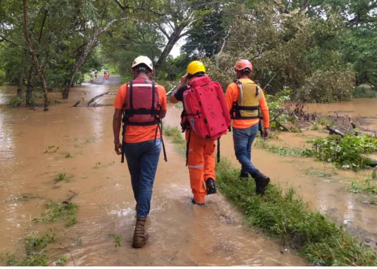 Autoridades advierten: Alerta roja en nueve regiones de Panamá por lluvias intensas