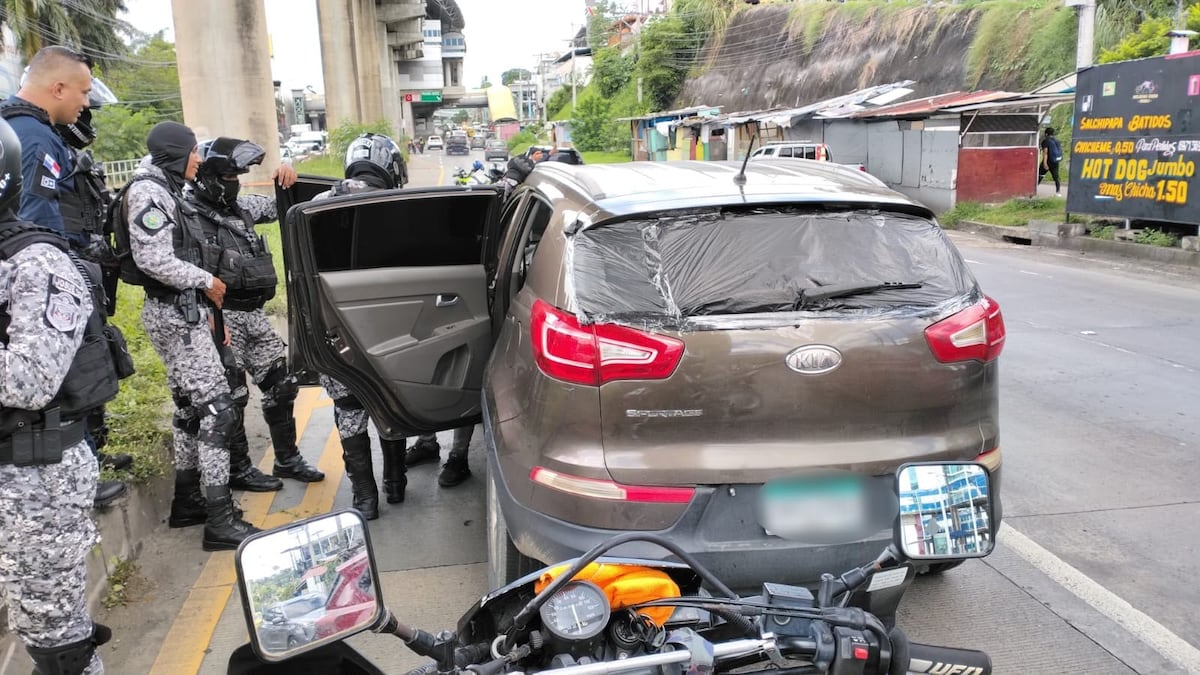 ¿Falsos policías? Se formó en Albrook: Tumbe, disfraces, disparos y tres aprehendidos