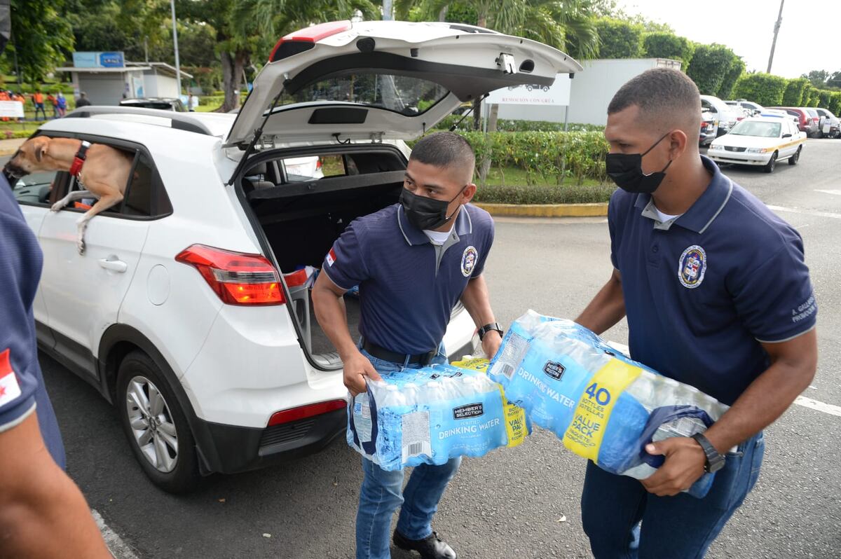 Reciben donaciones para Haití en el Parque Omar solo por hoy. Entérese qué se necesita. Video