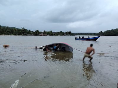 Tragedia en el agua: adulto y menor mueren tras naufragio en Coclé del Norte