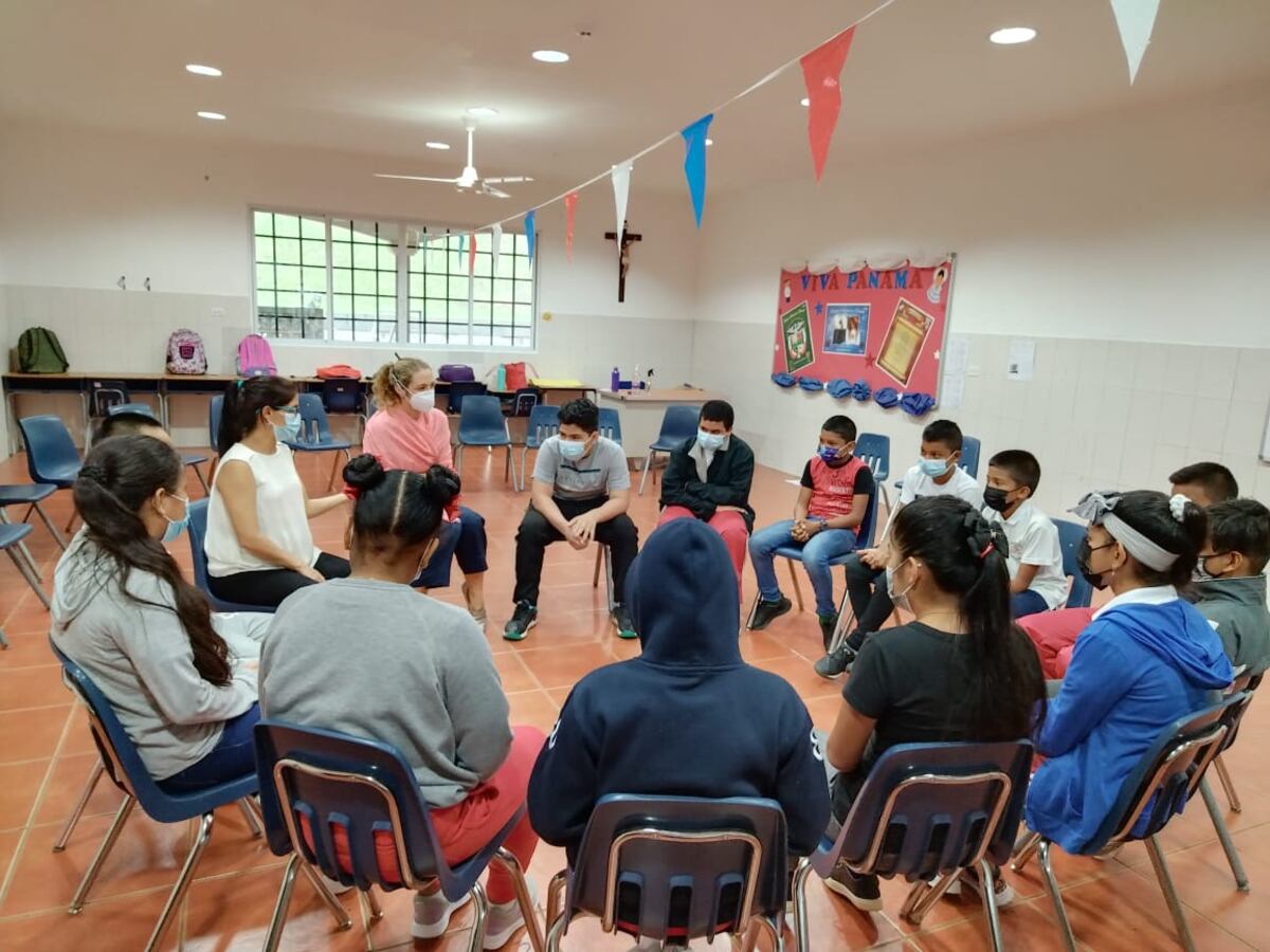 Escuela San Pedro Nolasco, a favor de la niñez de Burunga en Arraiján