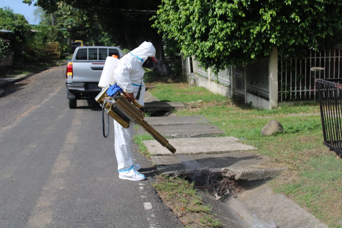 Hospitalizaciones por dengue superan las mil en todo el país