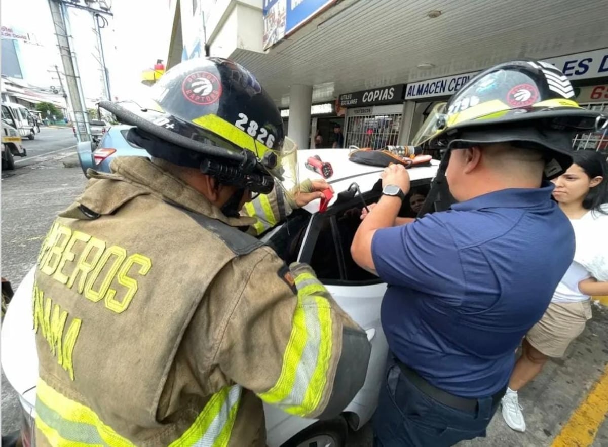 ¡Angustia en Chiriquí! Bebé queda encerrado dentro de un auto 