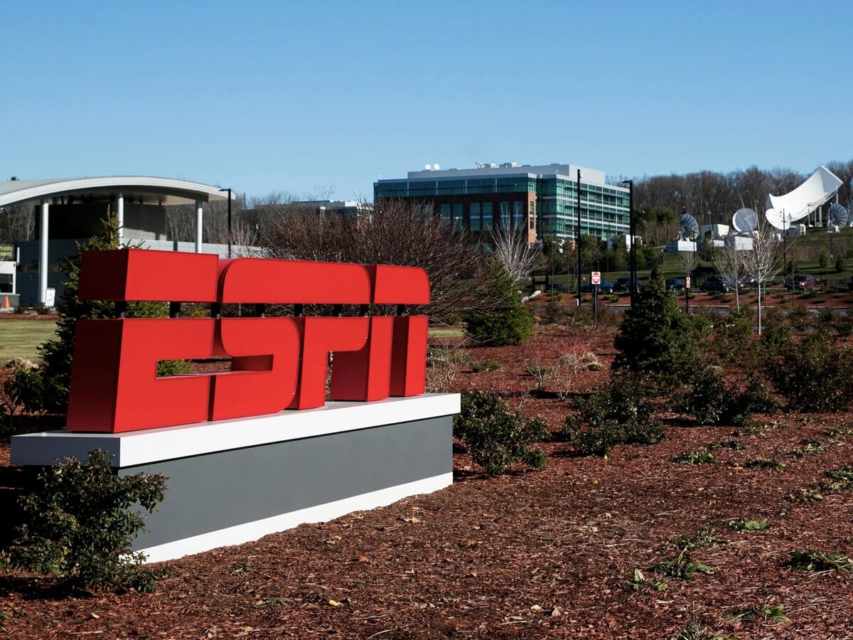 ESPN despedirá a 300 empleados; circula carta del presidente del canal