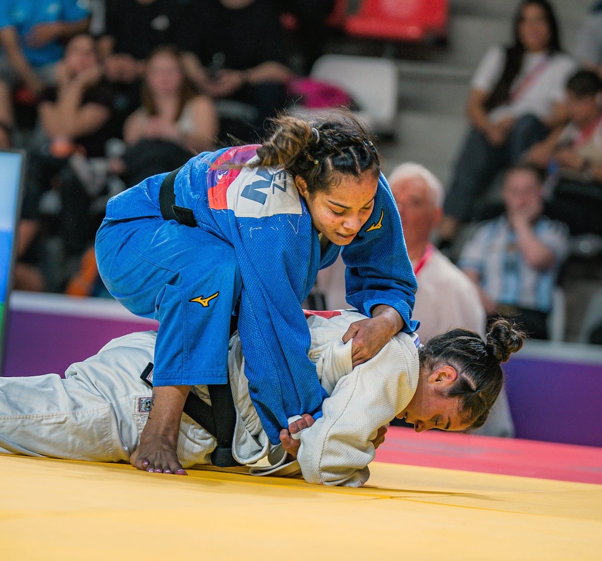 Kristine Jiménez convierte su cumpleaños en una fiesta de bronce para Panamá
