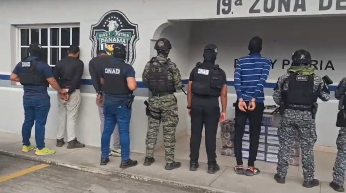 ¡GOLPE POR MAR Y TIERRA! Droga y armas terminan en manos de las autoridades