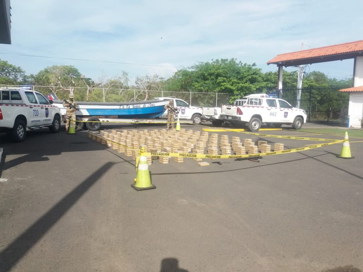 Senan detienen a dos colombianos con 501 paquetes de droga, todo ocurrió en Punta Mala