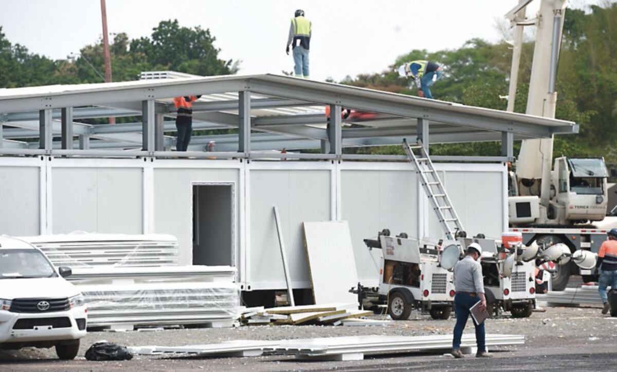 Spia y la UTP inspeccionan hospital Panamá Solidario que costó 6 millones de dólares